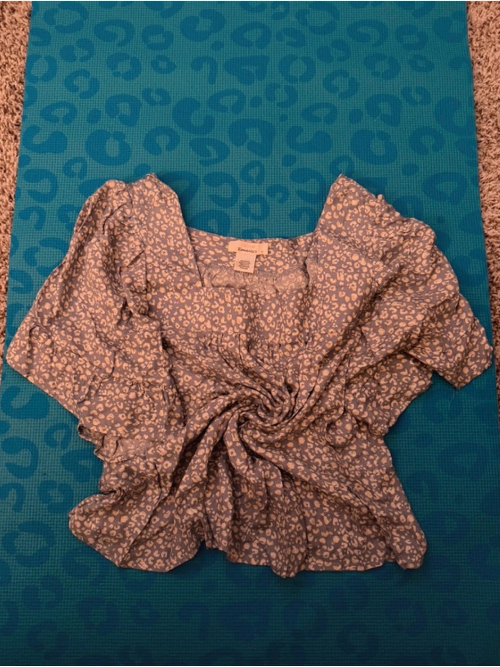 URBAN Romantics cream and light blue mini leopard top